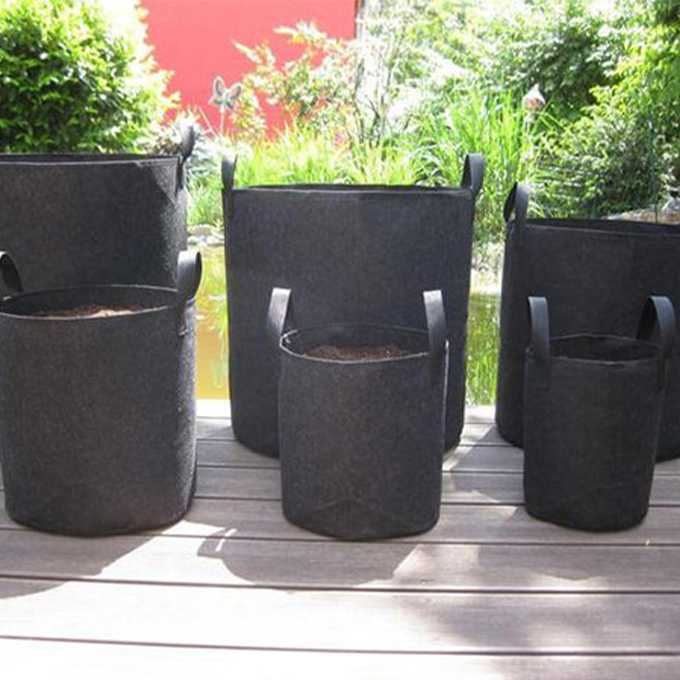 planting-bags Planting-bags made of polylactic acid fiber