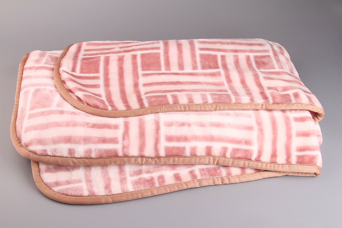 Blanket made of PLA fabric